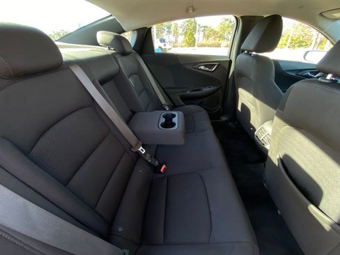 Used 2023 Chevrolet Malibu LT image 28