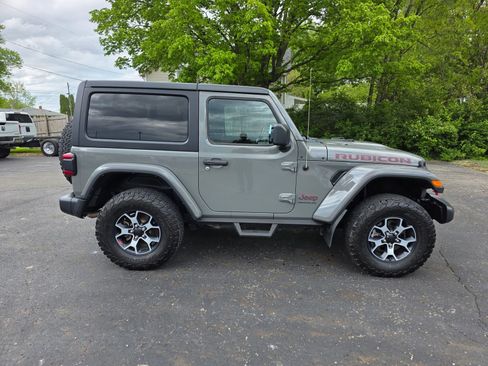 Used 2022 Jeep Wrangler Rubicon w/ LED Lighting Group AWD/4WD image 2