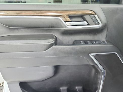Used 2024 Chevrolet Silverado 2500 LT AWD/4WD image 37