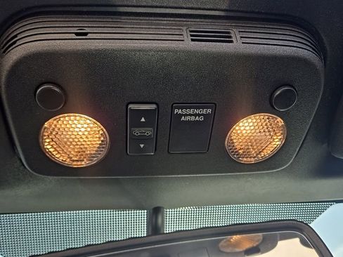 Used 2017 Ford Mustang Premium image 29