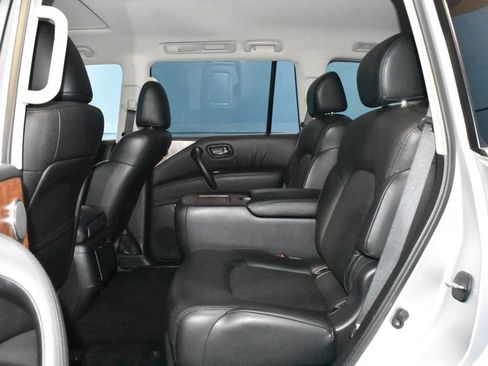 Used 2024 Nissan Armada SL w/ Captain's Chairs Package AWD/4WD image 24