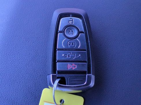 Used 2025 Ford F150 Raptor AWD/4WD image 34
