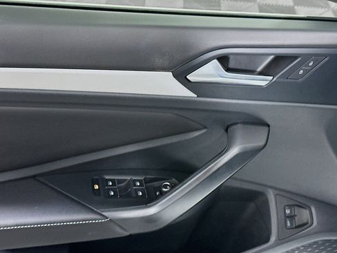 Used 2024 Volkswagen Jetta S image 15