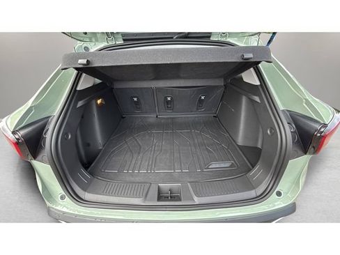 Used 2026 Chevrolet Trax ACTIV w/ Sunroof Package FWD image 32