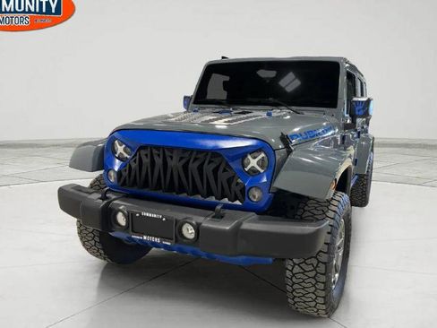 Used 2015 Jeep Wrangler Unlimited Rubicon w/ Connectivity Group image 2