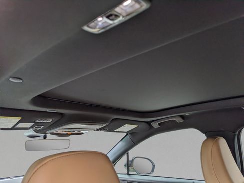 Used 2021 Lincoln Corsair Reserve image 16