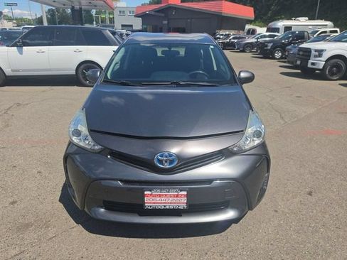 Used 2017 Toyota Prius V Two w/ Carpet Mat Package FWD image 20