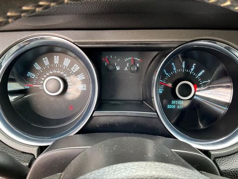 Used 2013 Ford Mustang GT image 22