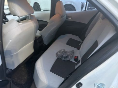 Used 2019 Toyota Corolla SE w/ Carpet Mat Package image 9