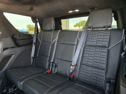 Used 2023 Cadillac Escalade Sport Platinum AWD/4WD image 16