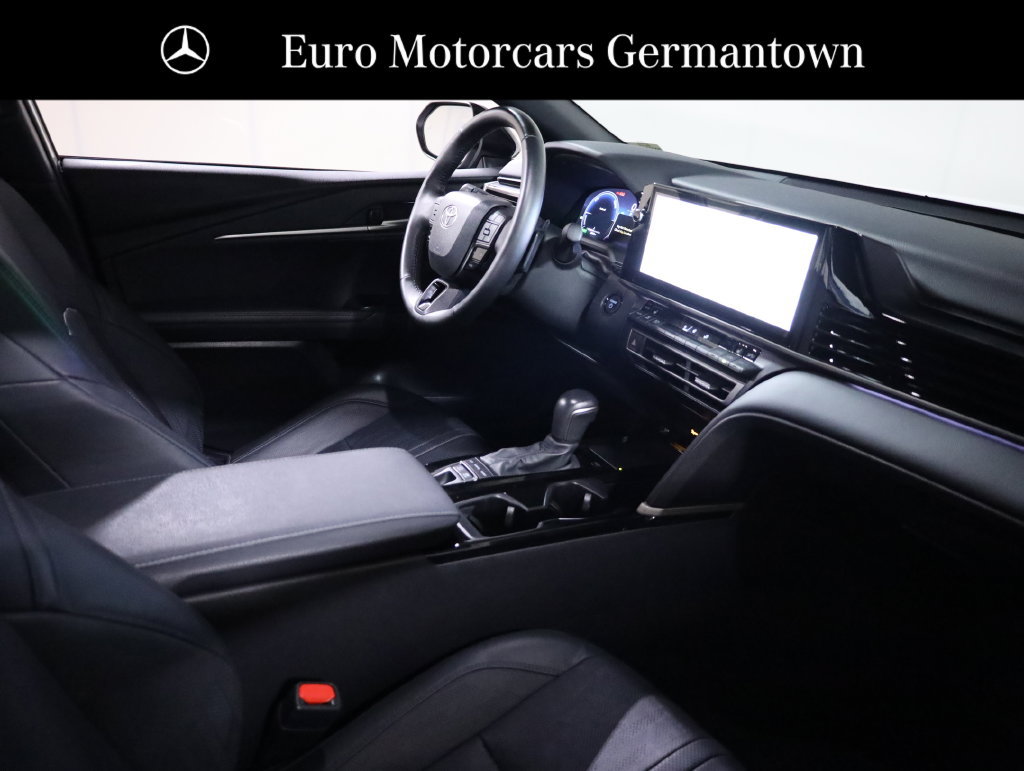 Used 2025 Toyota Camry XSE FWD image 55