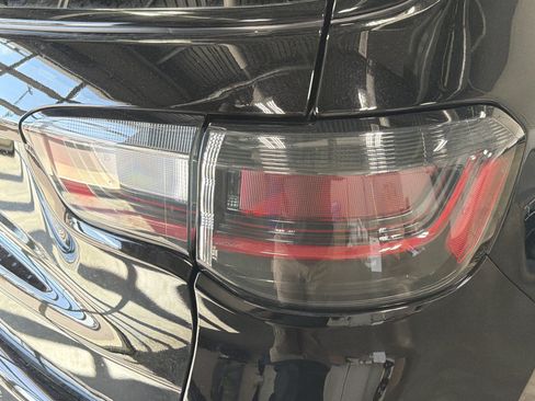 Used 2024 Jeep Compass Limited w/ High Altitude Package AWD/4WD image 17