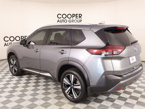 Used 2023 Nissan Rogue SL w/ SL Premium Package FWD image 24