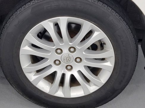 Used 2015 Toyota Sienna XLE Premium image 11