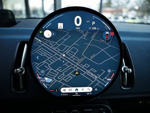 Used 2025 MINI Cooper Countryman S w/ Comfort Package Max image 38