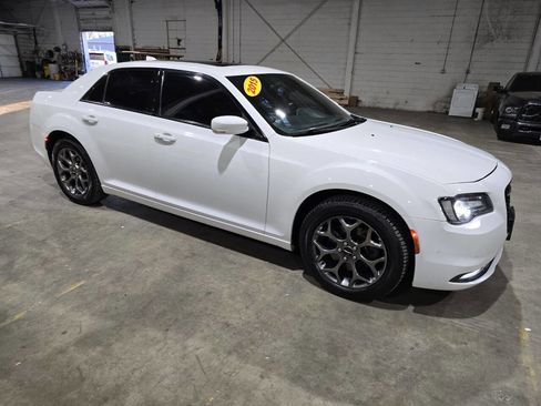 Used 2015 Chrysler 300 S w/ 300S Premium Group image 18
