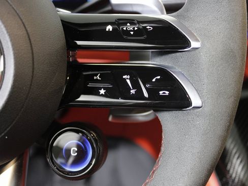 Certified 2022 Mercedes-Benz SL 63 AMG 4MATIC image 22