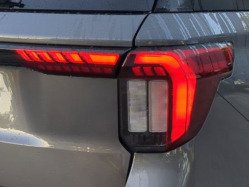 Used 2026 Ford Explorer ST-Line w/ ST-Line Street Pack RWD image 45