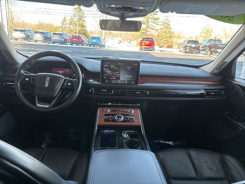 Used 2024 Lincoln Aviator Reserve image 30