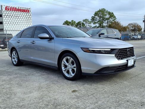 Certified 2023 Honda Accord LX image 2