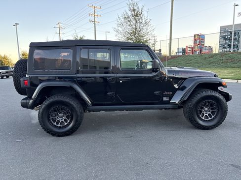 Certified 2021 Jeep Wrangler Unlimited Rubicon w/ Xtreme Recon 35" Tire Package image 10