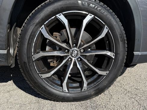 Used 2020 Subaru Ascent Premium w/ Convenience Package image 30