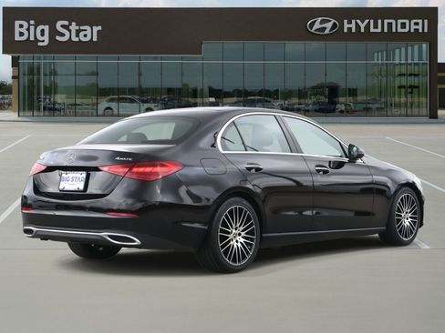 Used 2024 Mercedes-Benz C 300 4MATIC Sedan image 4