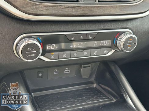 Used 2025 Nissan Altima 2.5 SL FWD image 29