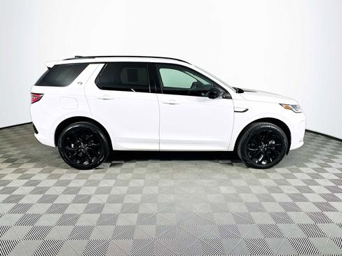 Used 2025 Land Rover Discovery Sport S image 4