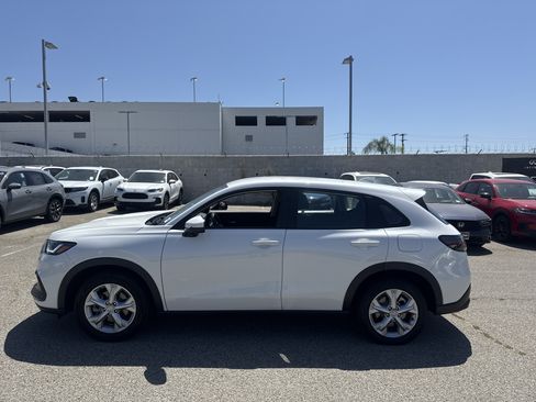 Used 2025 Honda HR-V LX image 6