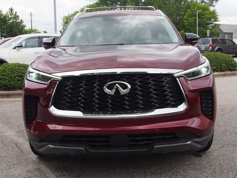 Used 2023 INFINITI QX60 Sensory w/ Cargo Package AWD/4WD image 3
