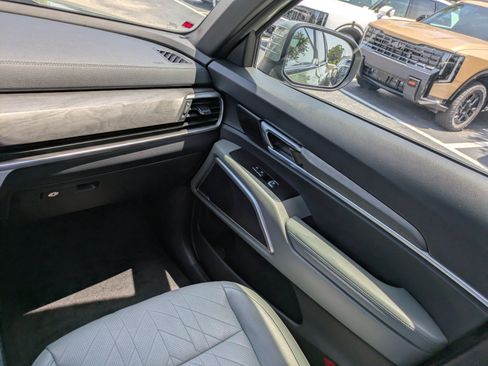 Certified 2023 Kia Telluride EX X-Line AWD/4WD image 11
