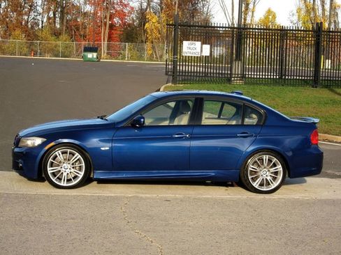 Used 2011 BMW 335i Sedan image 6