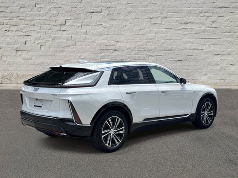 Certified 2024 Cadillac Lyriq Luxury RWD image 5