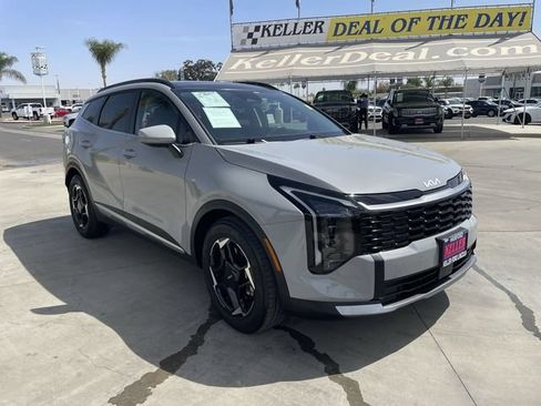 Used 2026 Kia Sportage EX w/ EX Panorama Roof Package FWD image 2