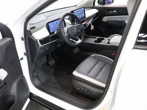 Used 2024 Honda Prologue Touring image 14