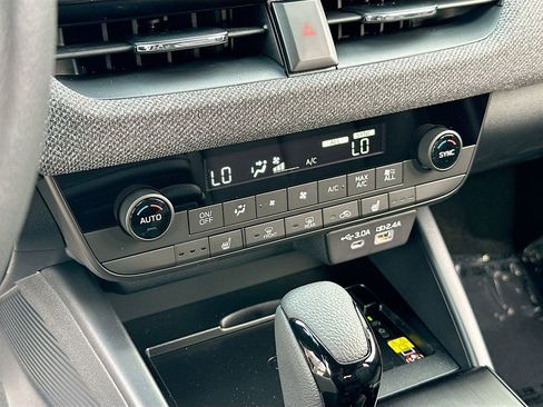 New 2026 Subaru Outback Premium image 16