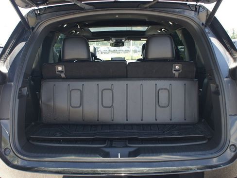Used 2025 Honda Pilot Black Edition image 19