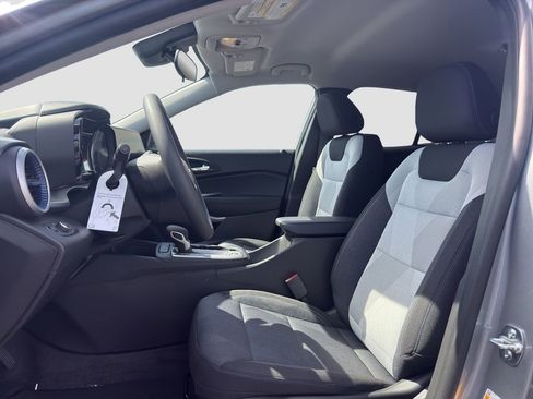 New 2026 Chevrolet Trax LS w/ Driver Confidence Package FWD image 9