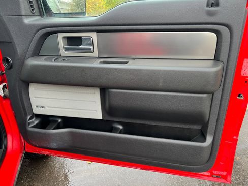 Used 2014 Ford F150 FX4 w/ Equipment Group 402A Luxury image 17