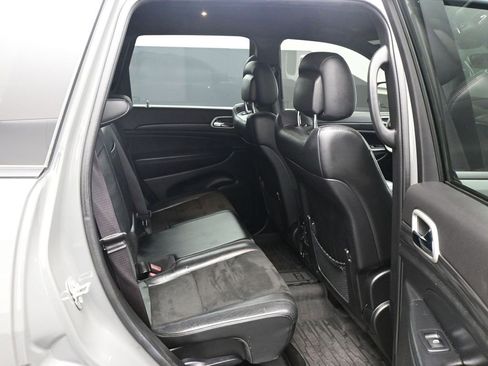 Used 2021 Jeep Grand Cherokee Laredo X image 11