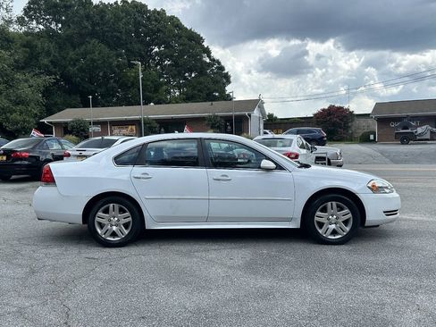 Used 2016 Chevrolet Impala LT FWD image 8