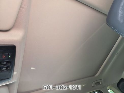 Used 2023 Nissan Rogue SV w/ SV Premium B Package FWD image 7