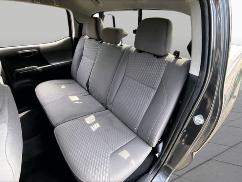 Used 2022 Toyota Tacoma SR AWD/4WD image 19