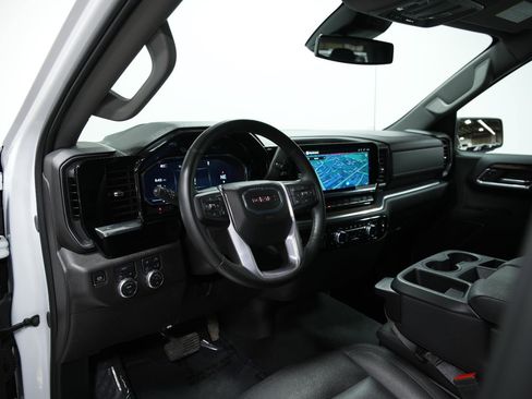Used 2025 GMC Sierra 1500 SLT image 26