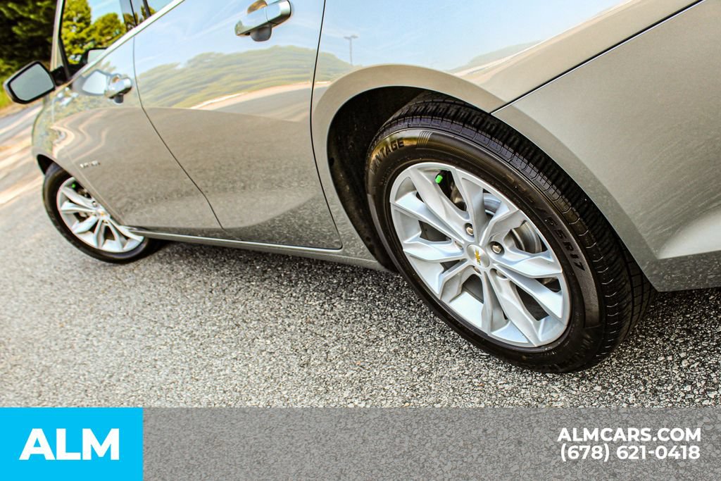 Used 2025 Chevrolet Malibu LT FWD image 14