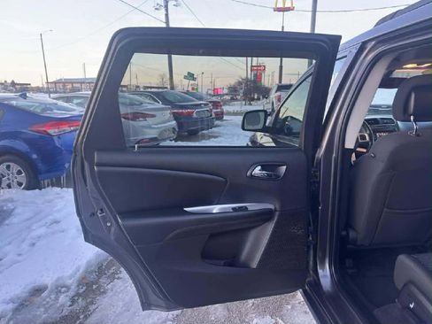 Used 2018 Dodge Journey SE w/ Connectivity Group image 12