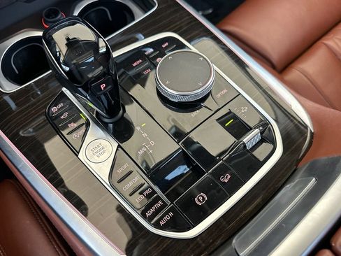 Used 2019 BMW X7 xDrive50i w/ Premium Package AWD/4WD image 24