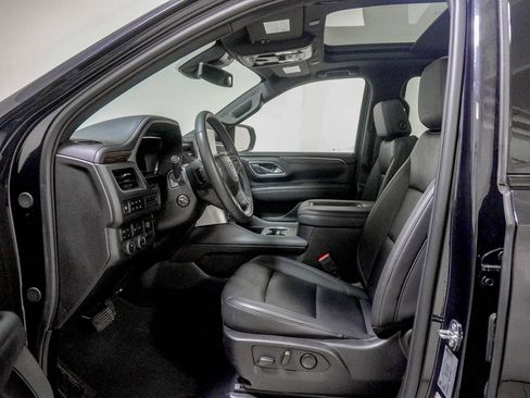 Used 2024 Chevrolet Suburban Z71 w/ Luxury Package AWD/4WD image 20