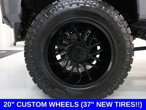 Used 2022 Ford F250 Lariat w/ Black Appearance Package image 42